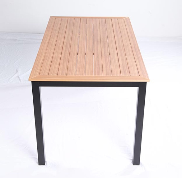 Modern Plastic Wood Bistro Furniture Set