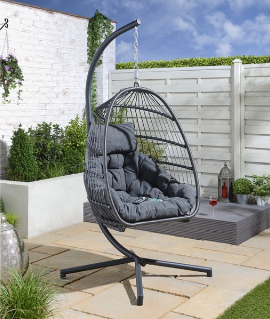 Relaxing Black Outdoor Swing Chair