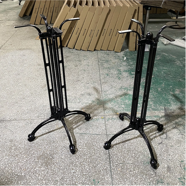 Black Metal Unique Bar Table Leg